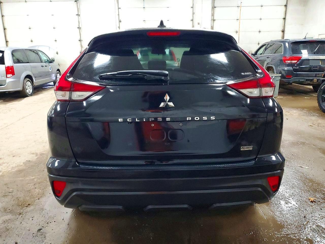 2022 Mitsubishi Eclipse Cross Le - Image 6