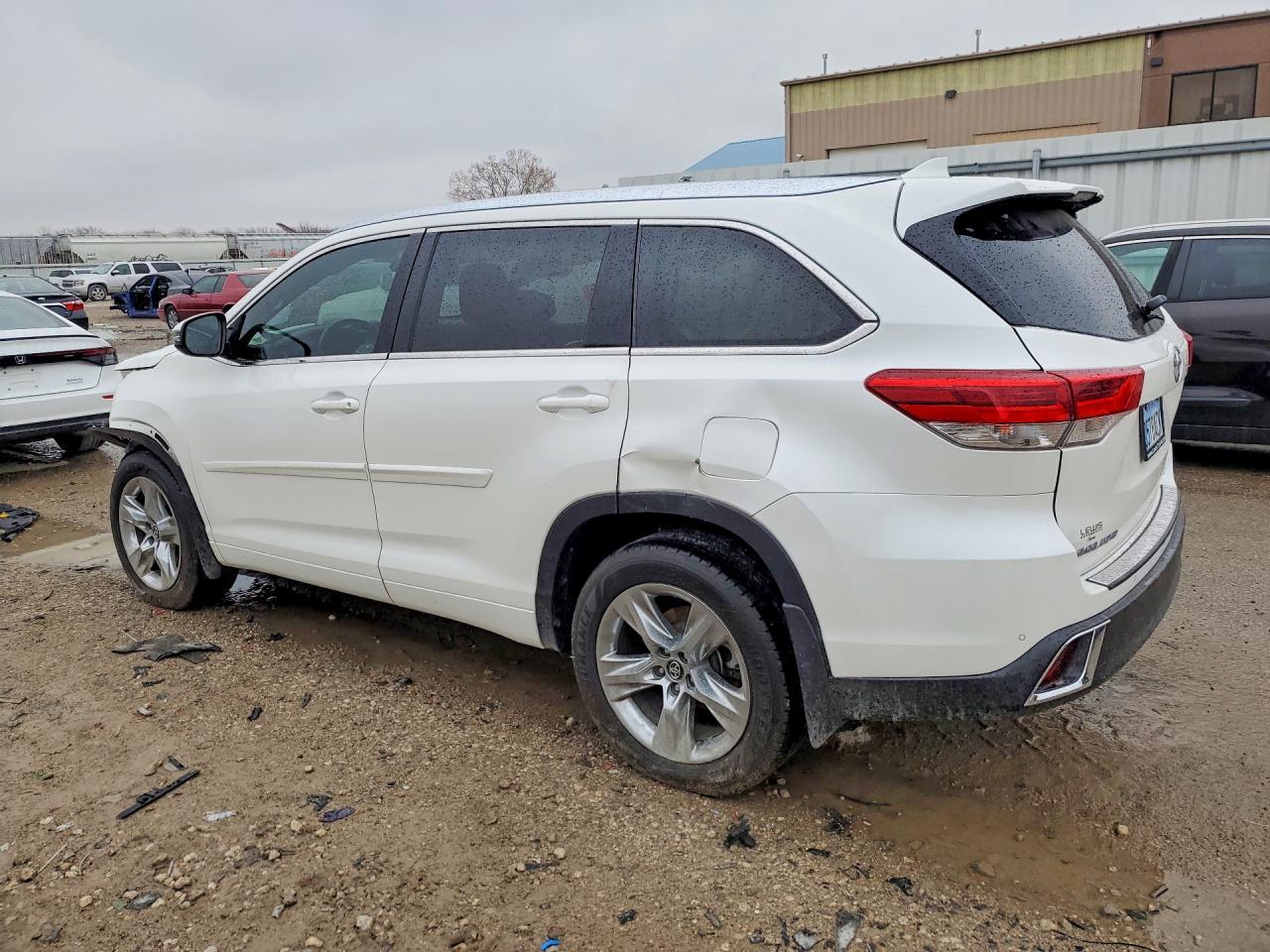 2018 Toyota Highlander Limited - Фото 2