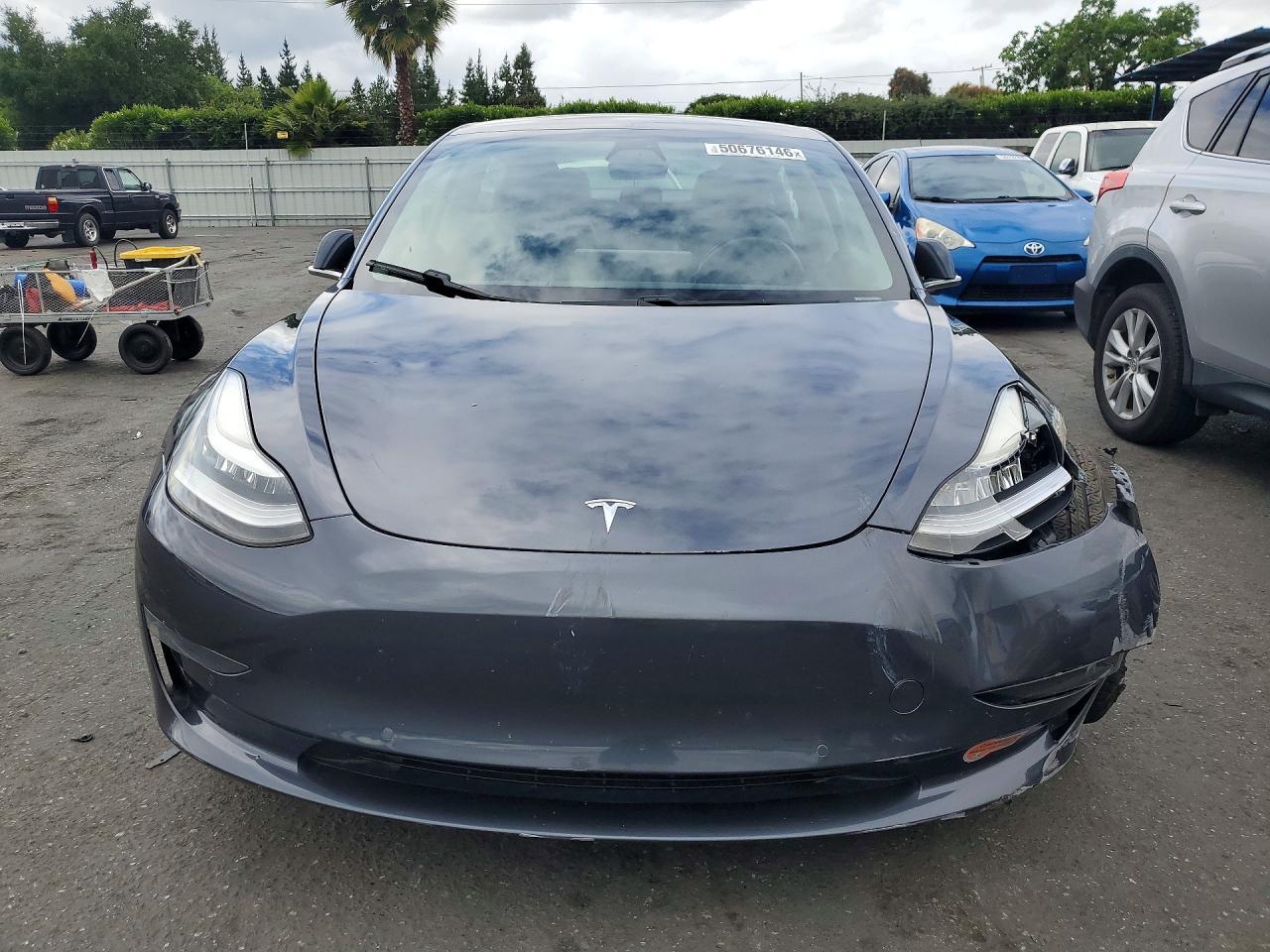2019 Tesla Model 3 - Фото 5