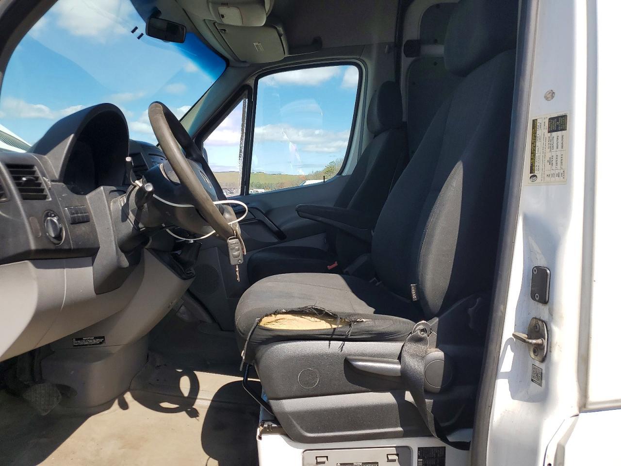 2016 Mercedes Benz Sprinter 2500 Delivery Van - Фото 7