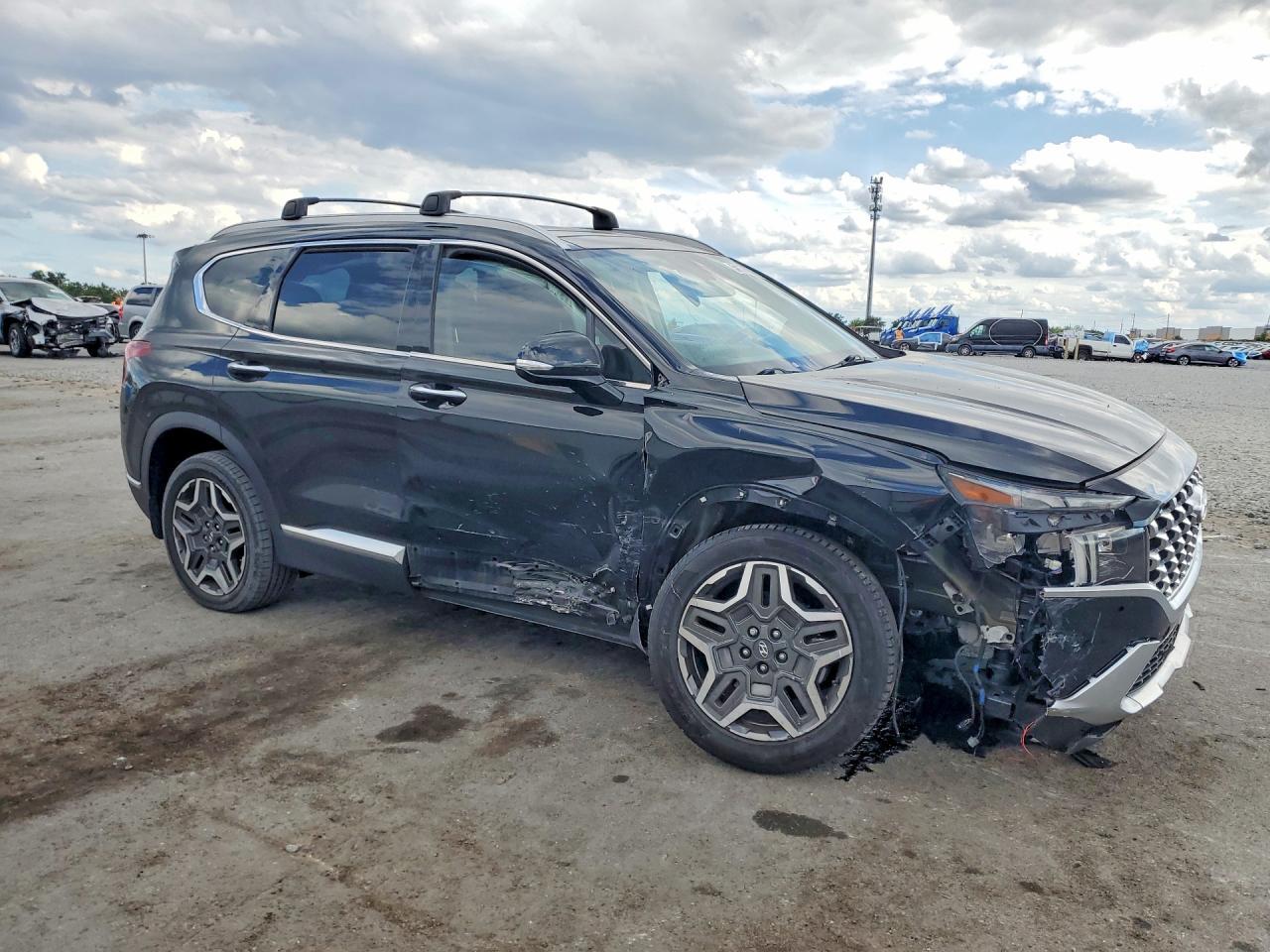 2021 Hyundai Santa Fe Limited - Image 4