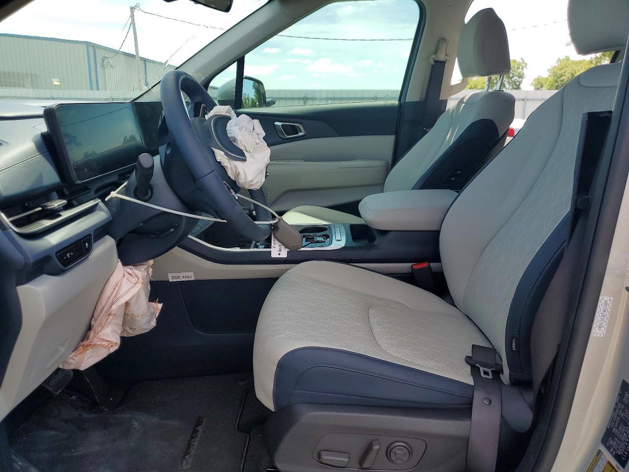 2026 Kia Carnival Ex - Image 7
