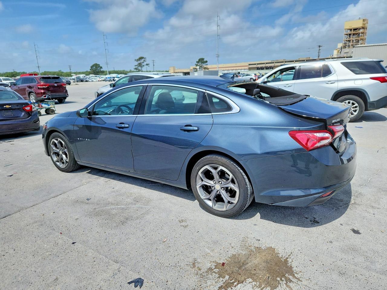 2020 Chevrolet Malibu Lt - Image 2