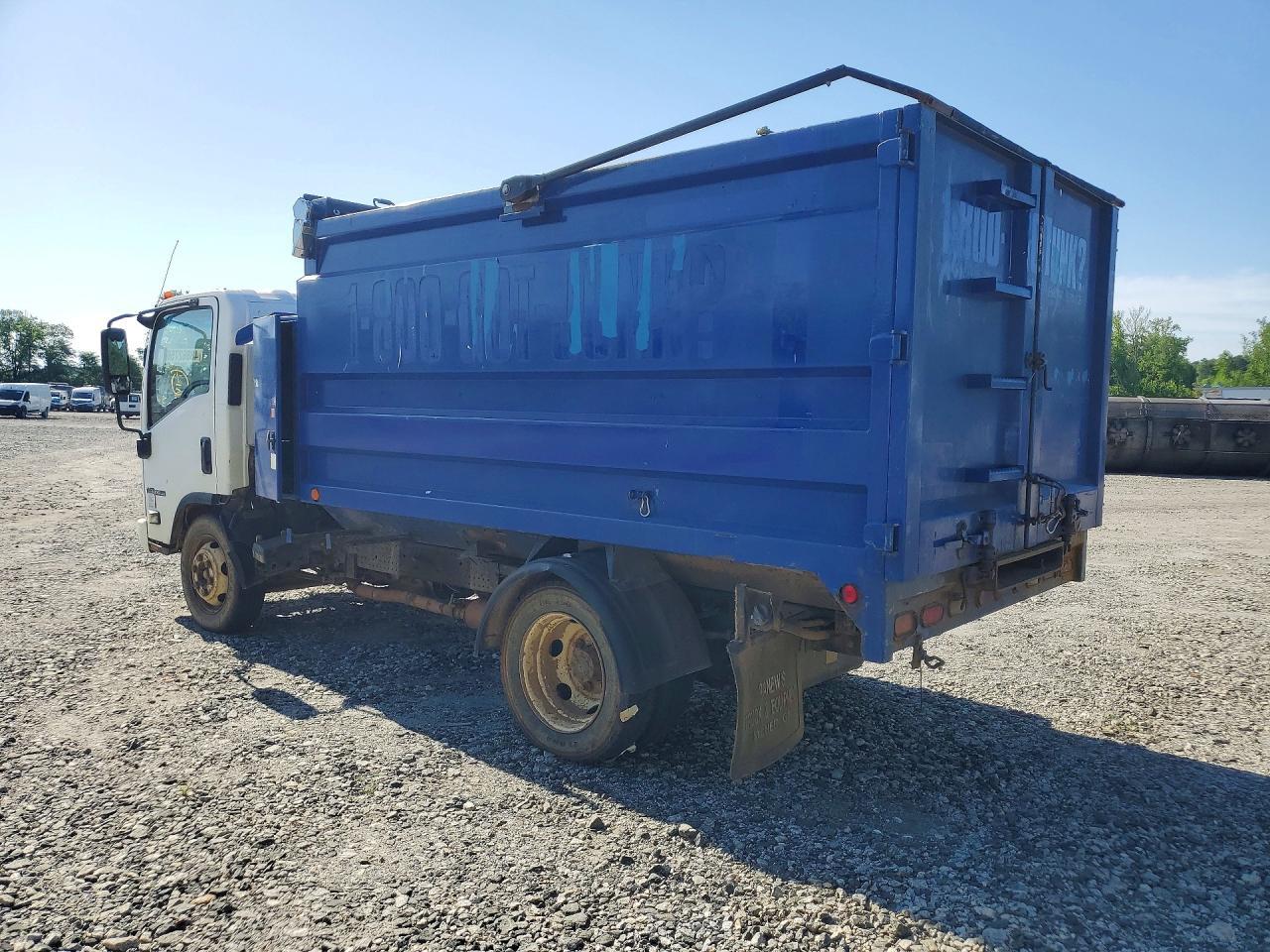 2008 Isuzu Npr Dump Truck - Image 2