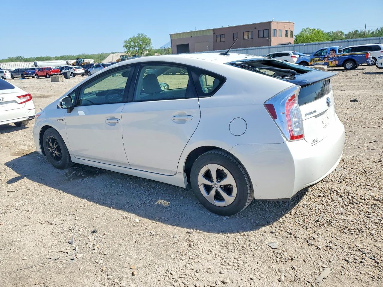 2012 Toyota Prius Four - Фото 2