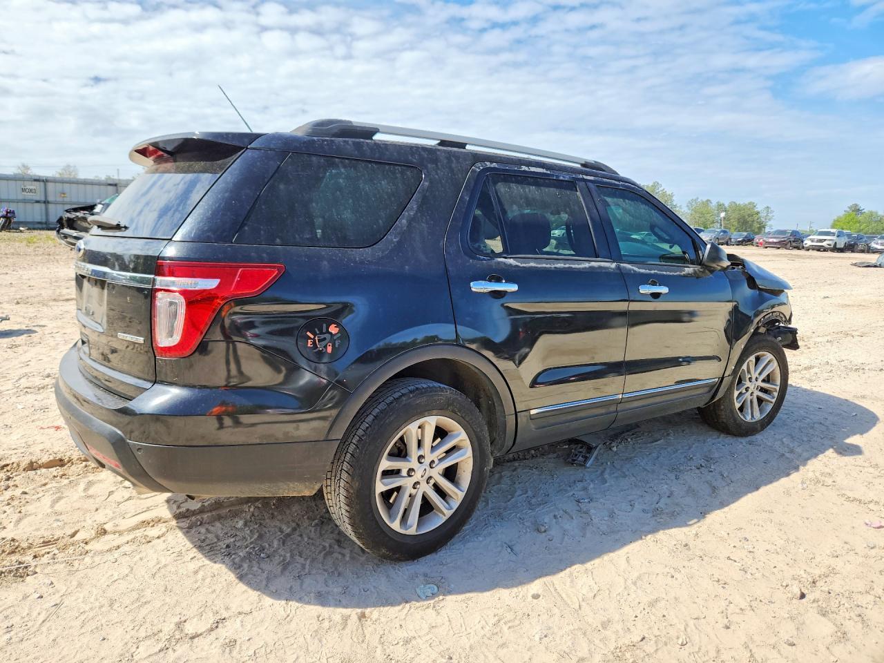 2014 Ford Explorer Xlt - Фото 3