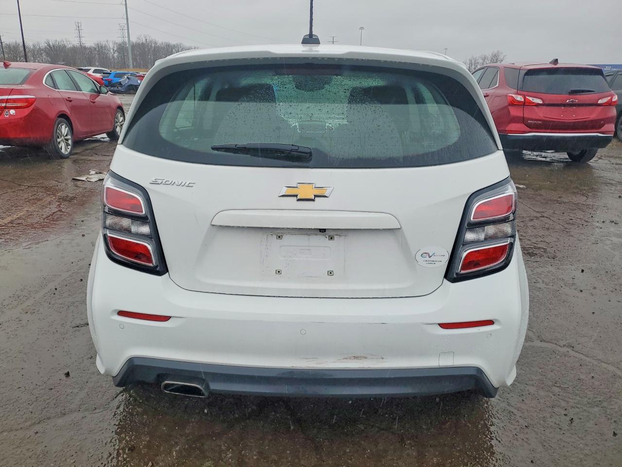 2019 Chevrolet Sonic - Image 6