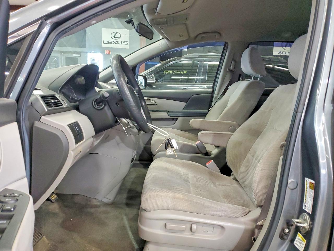 2012 Honda Odyssey Lx - Image 7
