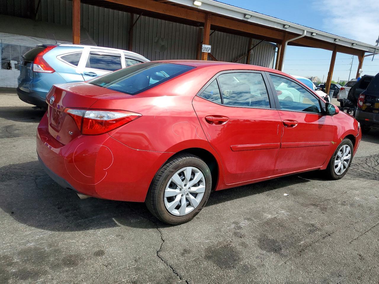 2015 Toyota Corolla Le - Фото 3