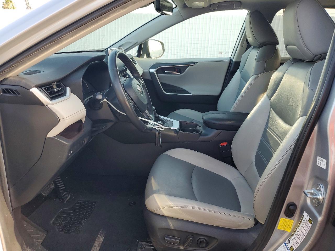 2020 Toyota Rav4 Limited - Фото 7