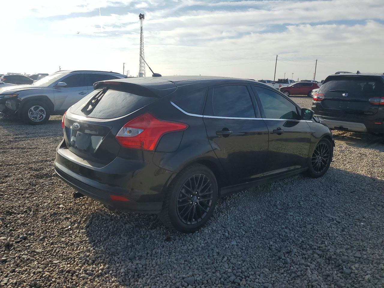 2012 Ford Focus Titanium - Image 3
