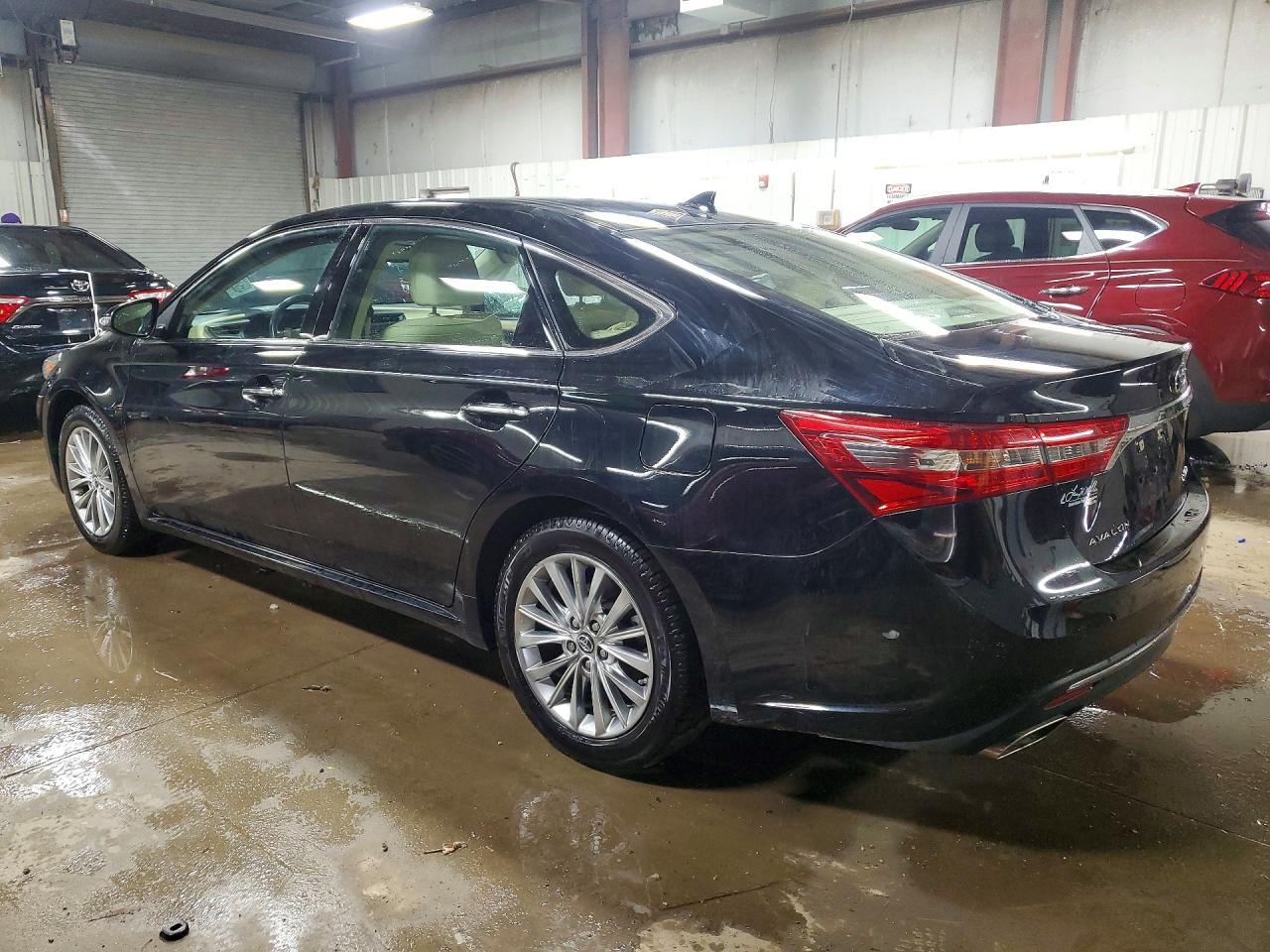 2018 Toyota Avalon Limited - Image 2