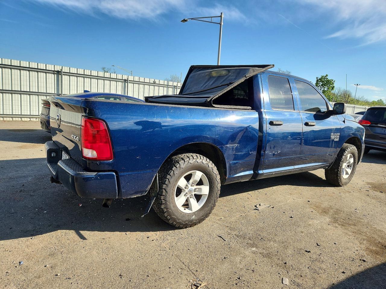 2019 Ram 1500 Classic Tradesman - Фото 3