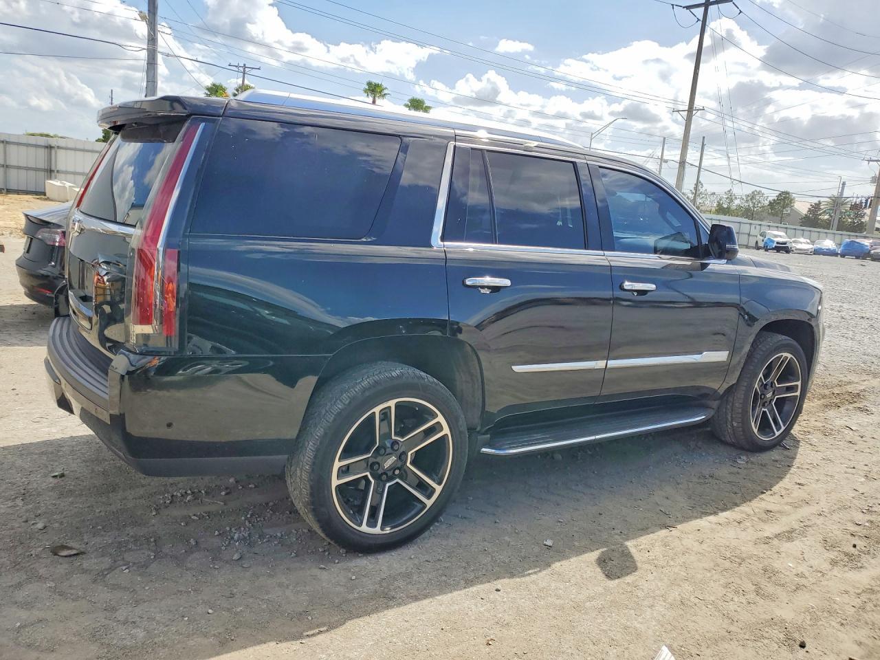 2020 Cadillac Escalade Luxury - Фото 3