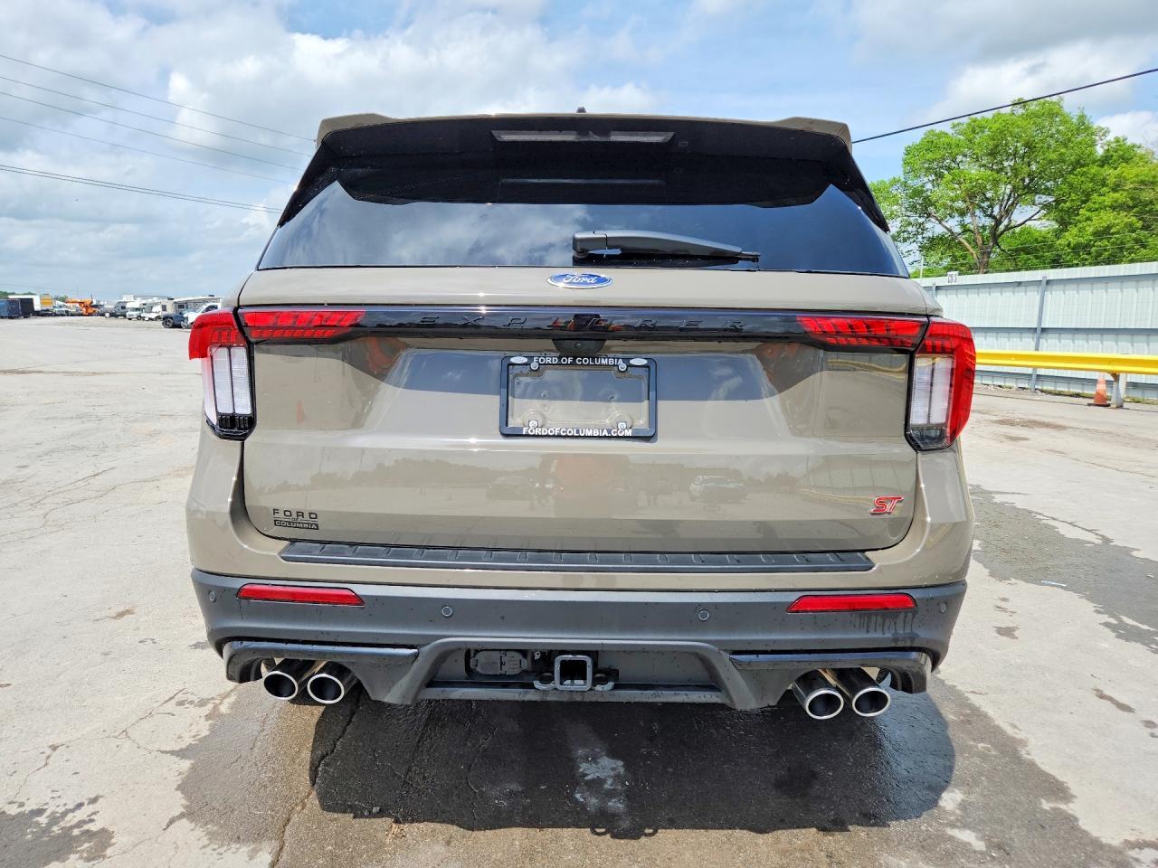 2026 Ford Explorer St - Фото 6