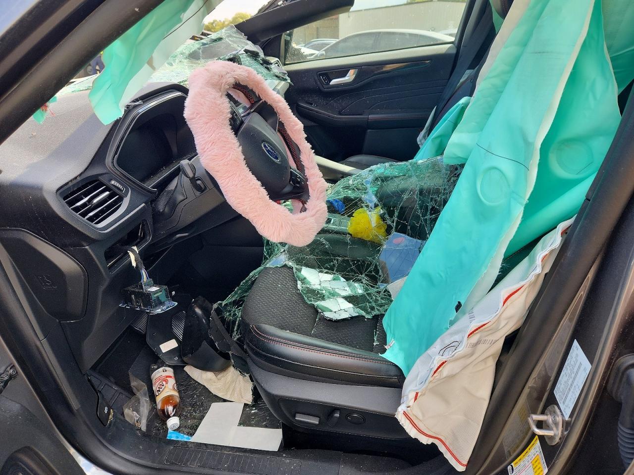 2025 Ford Escape St Line - Image 7