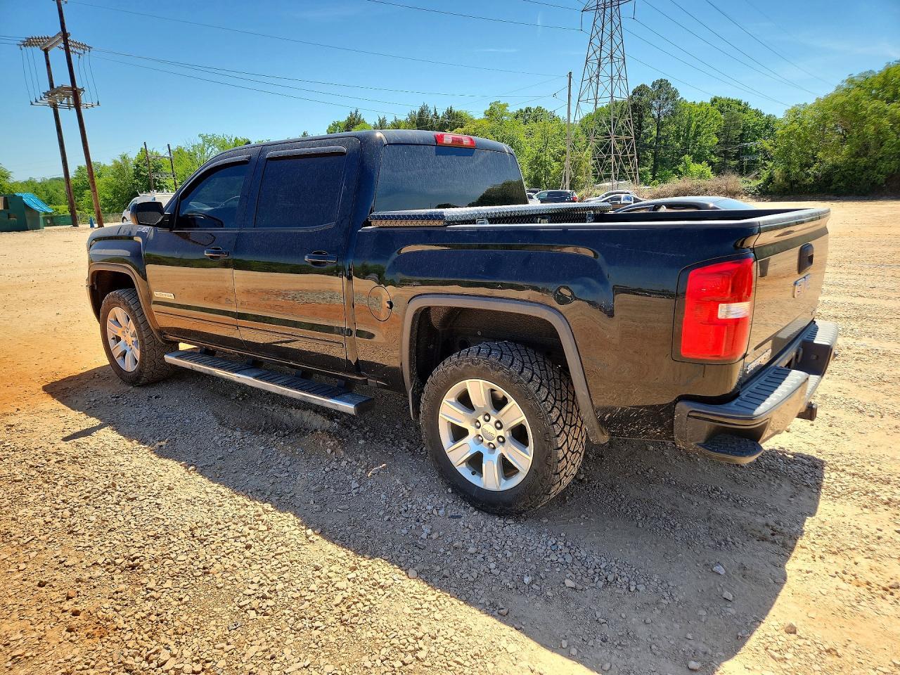 2017 GMC Sierra K1500 Sle - Image 2