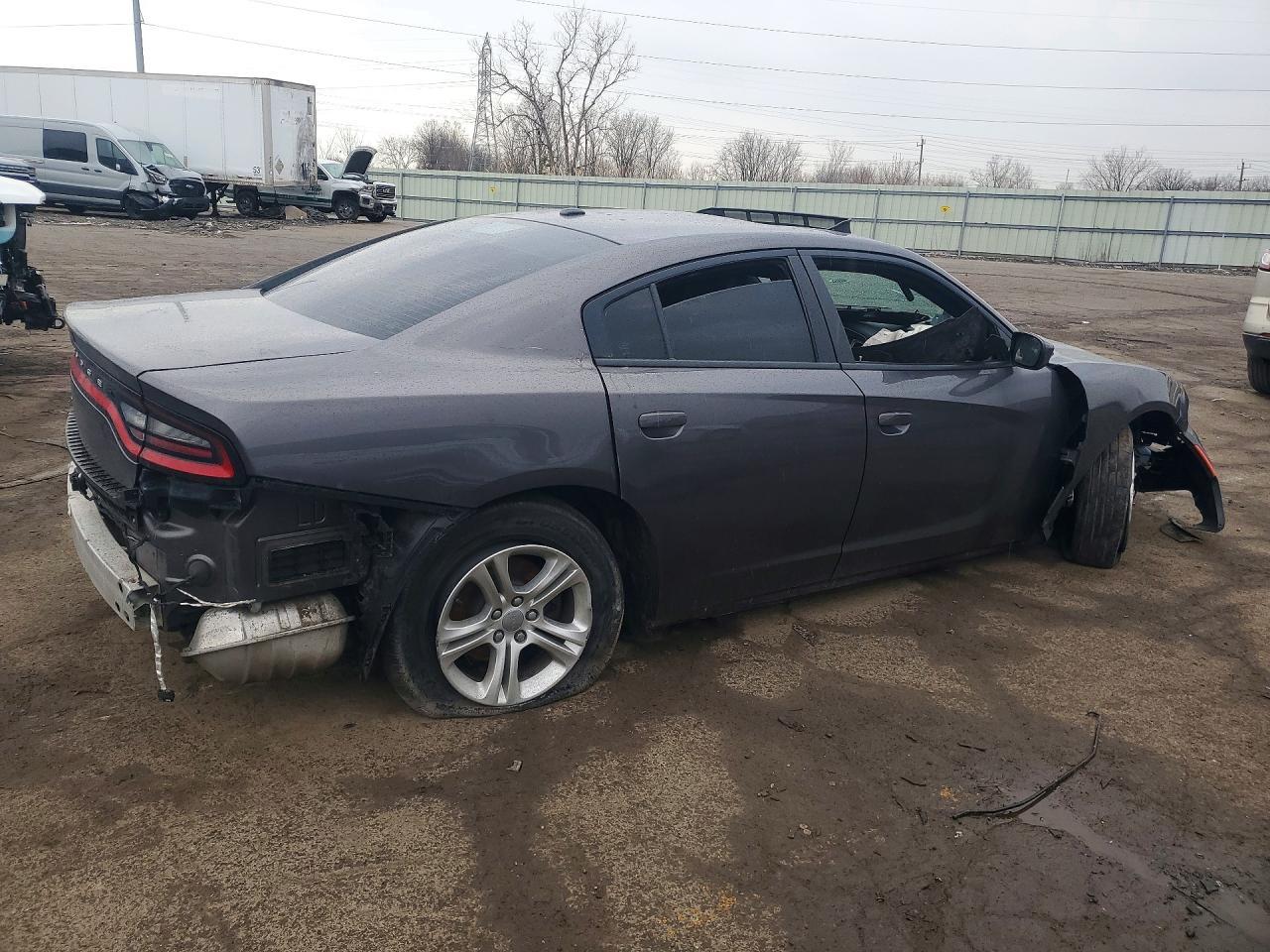 2020 Dodge Charger Sxt - Фото 3