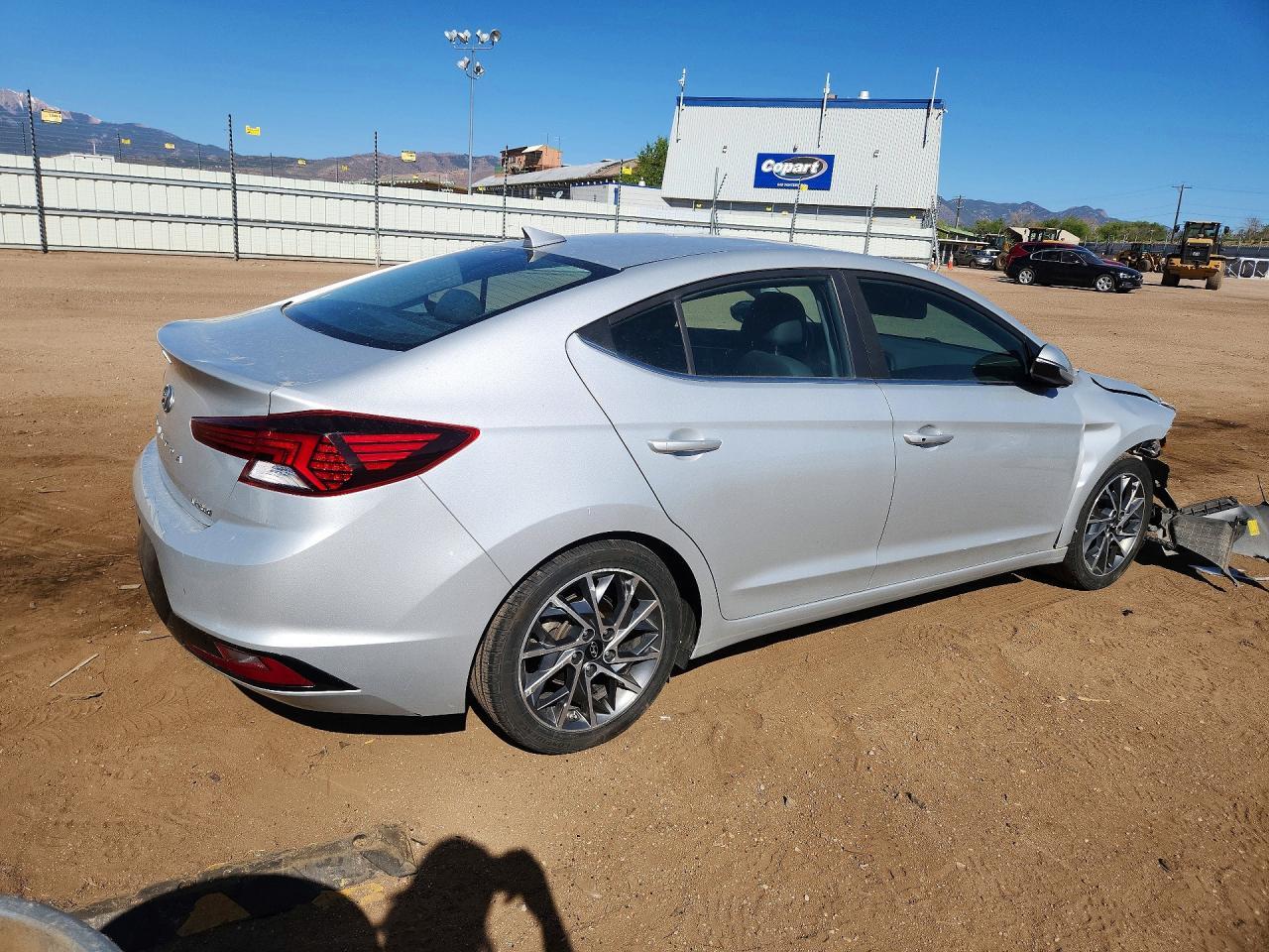 2020 Hyundai Elantra Limited - Фото 3