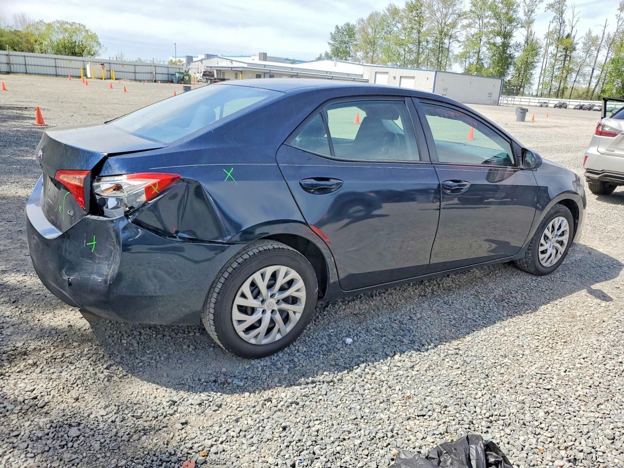 2018 Toyota Corolla Le - Image 3