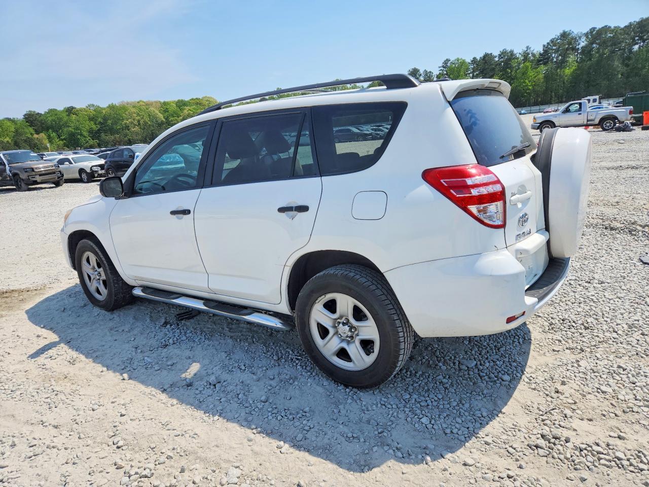 2011 Toyota Rav4 Base - Фото 2