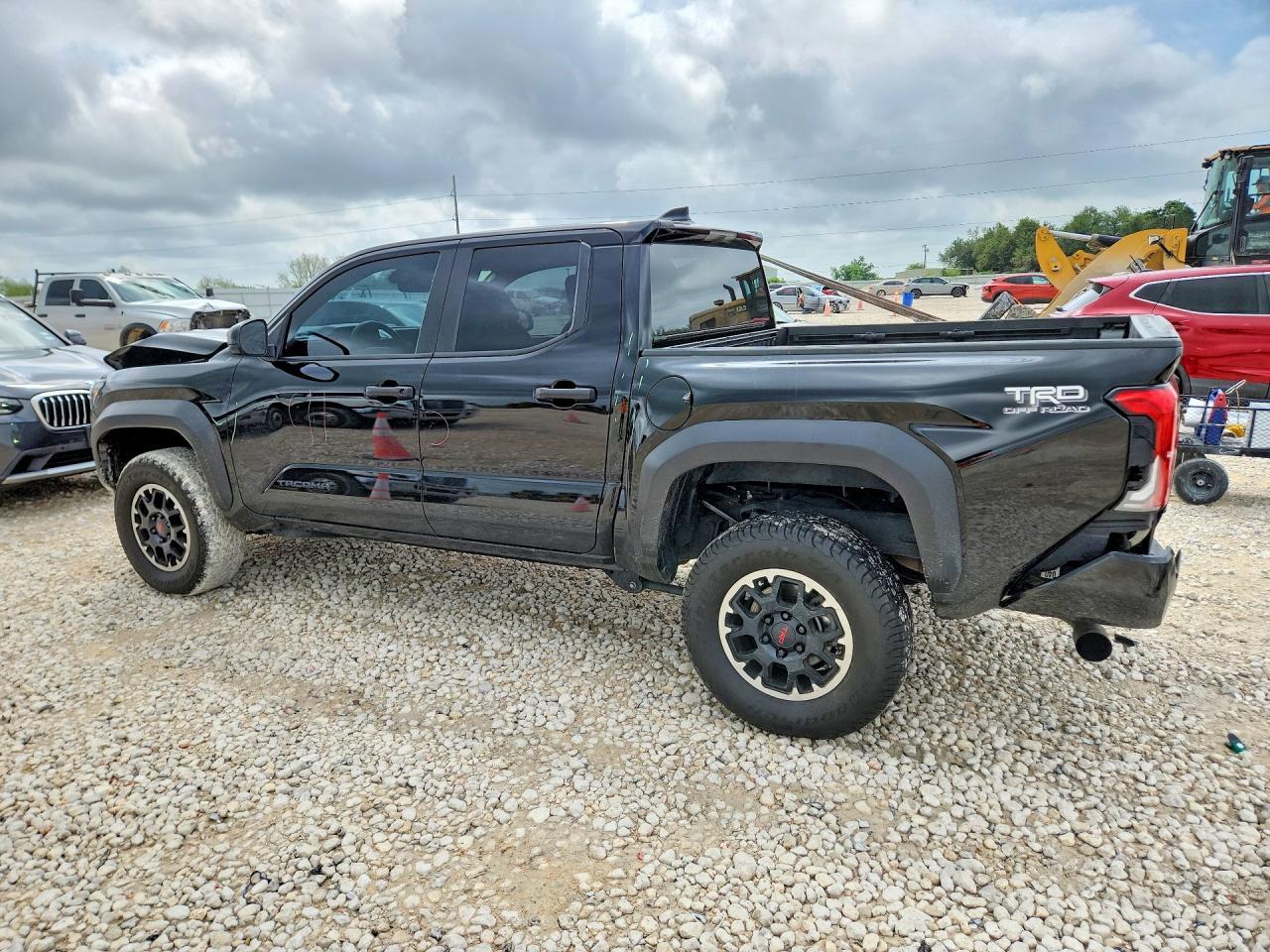 2024 Toyota Tacoma Trd Off-Road - Image 2