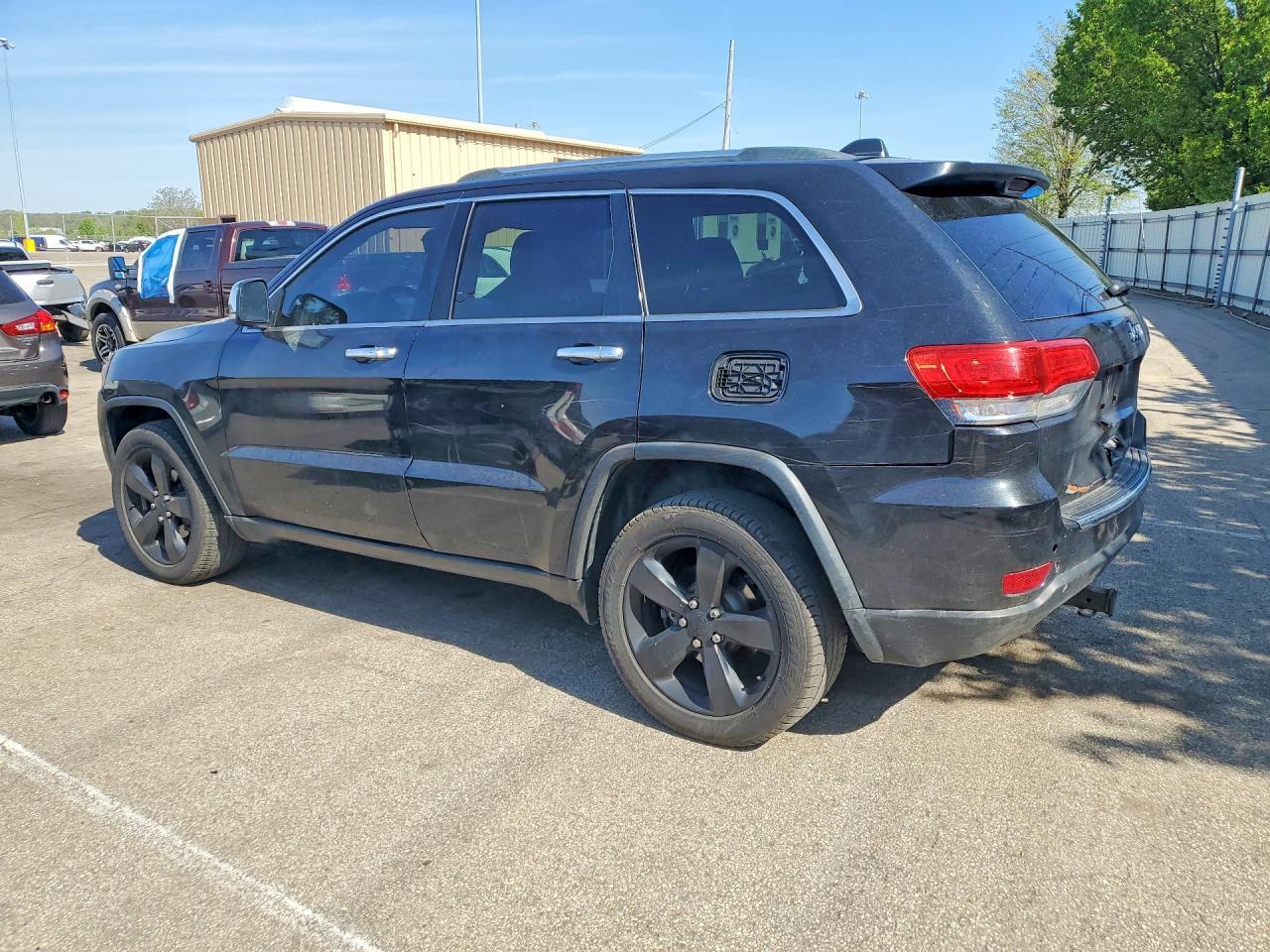 2015 Jeep Grand Cherokee Limited - Image 2