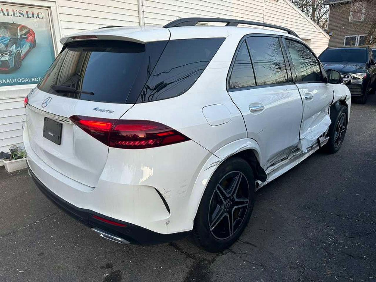 2024 Mercedes-Benz Gle 450 4Matic - Image 3