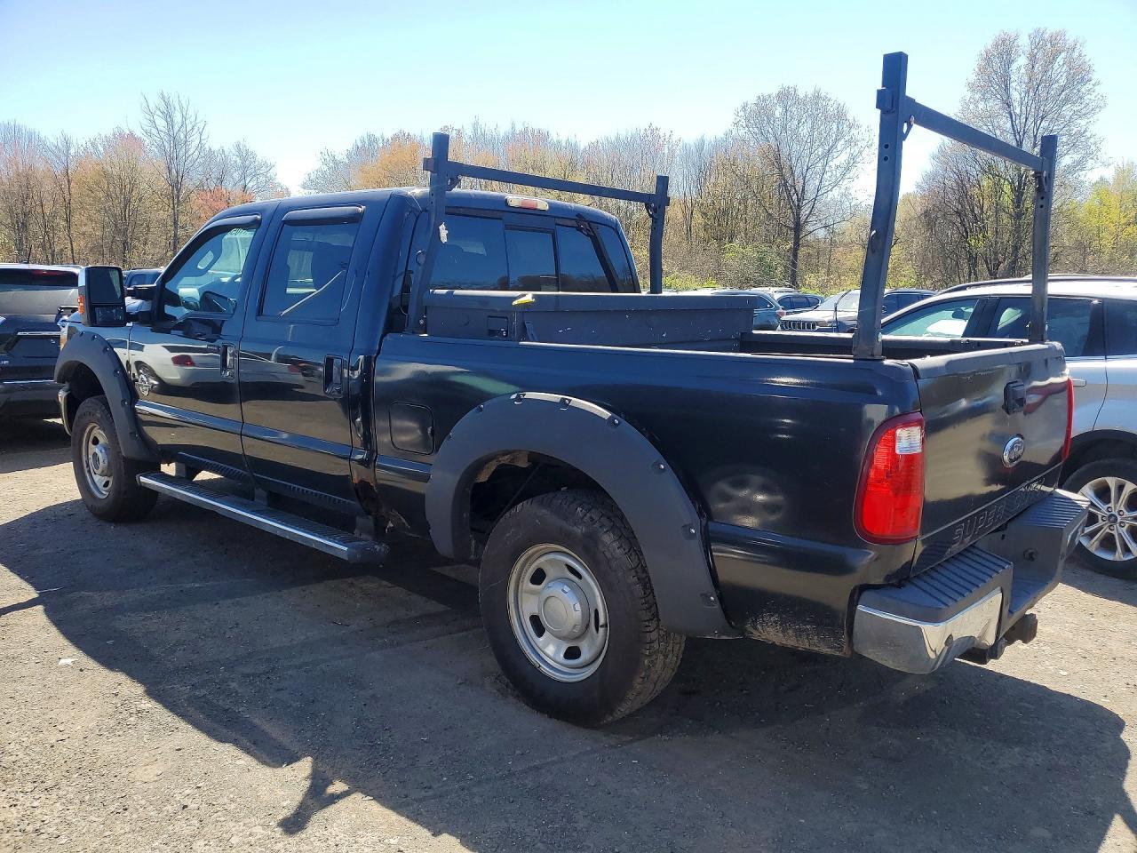 2011 Ford F250 Super Duty - Фото 2