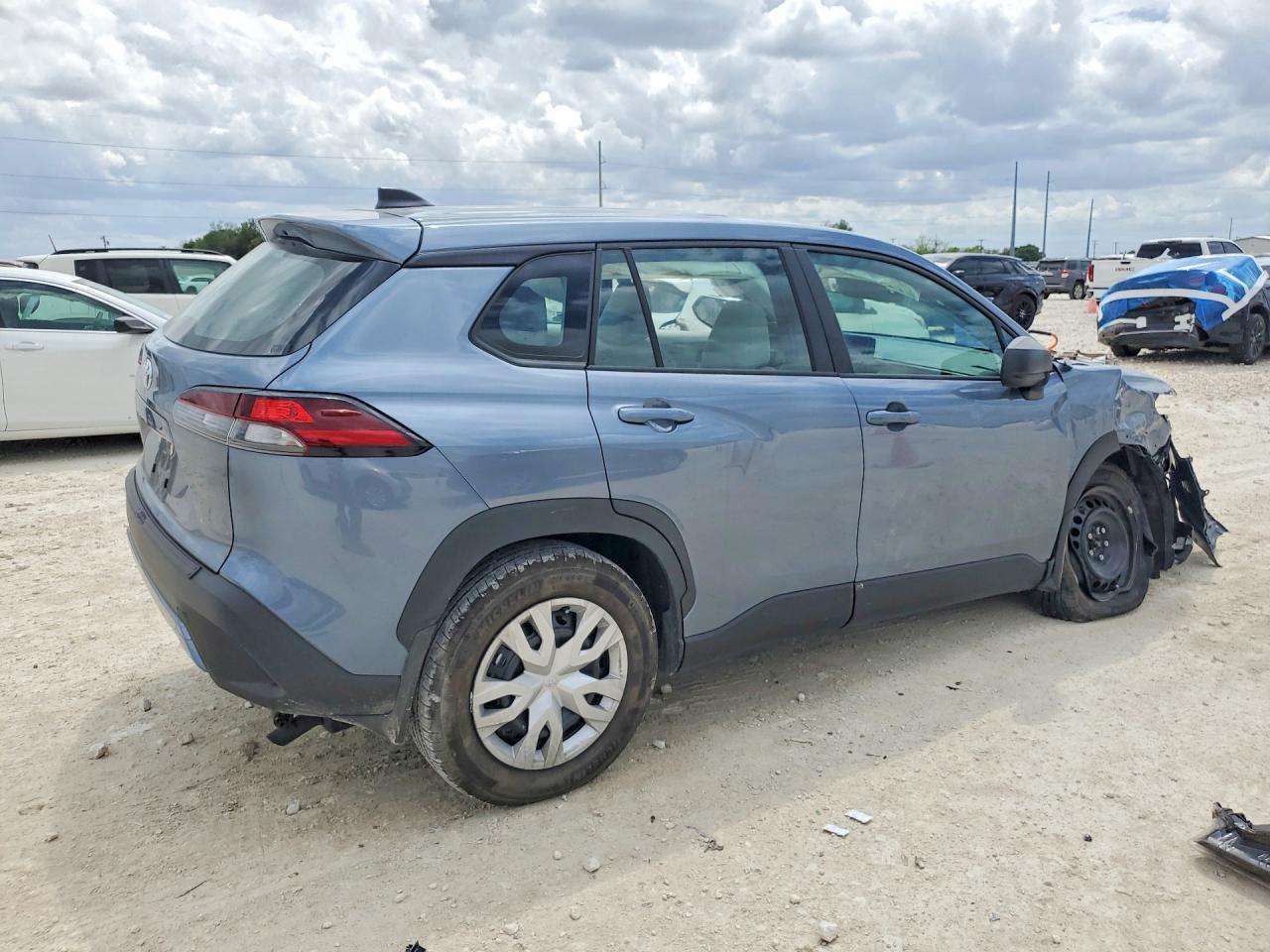 2026 Toyota Corolla Cross L - Фото 3