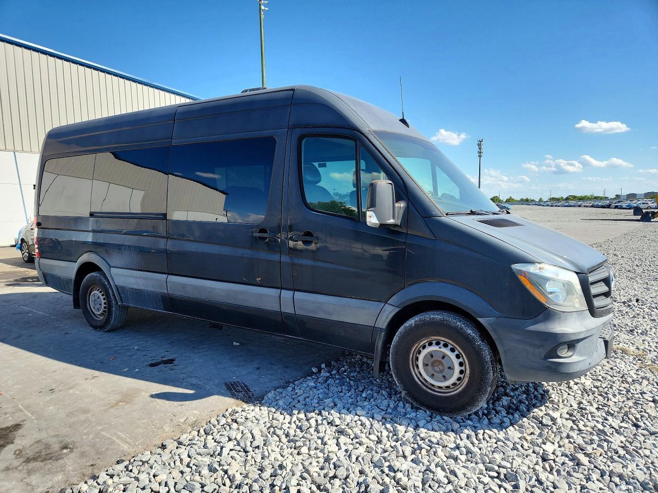 2017 Mercedes-Benz Sprinter 2500 - Фото 4