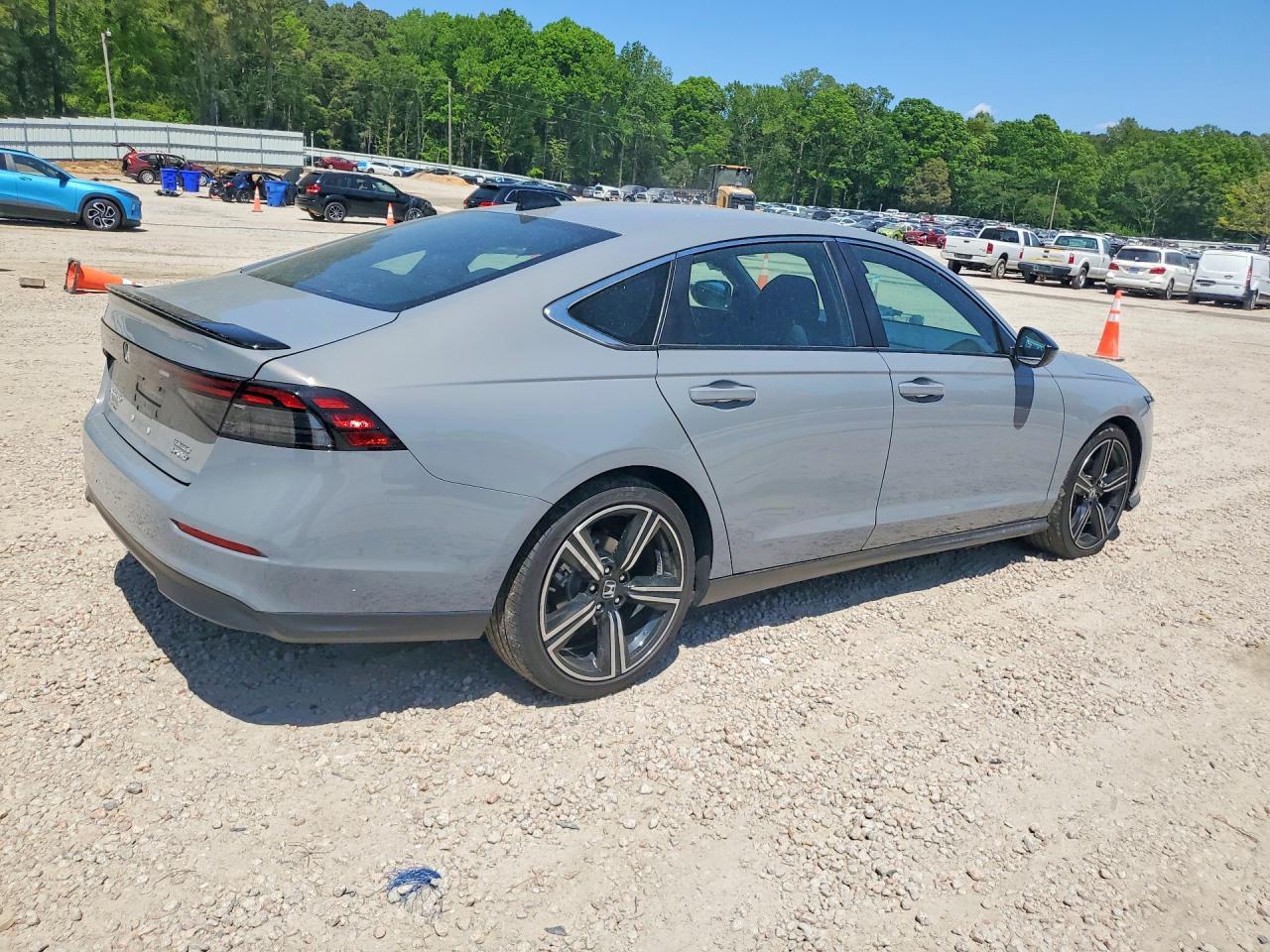 2025 Honda Accord Hybrid Sport - Image 3