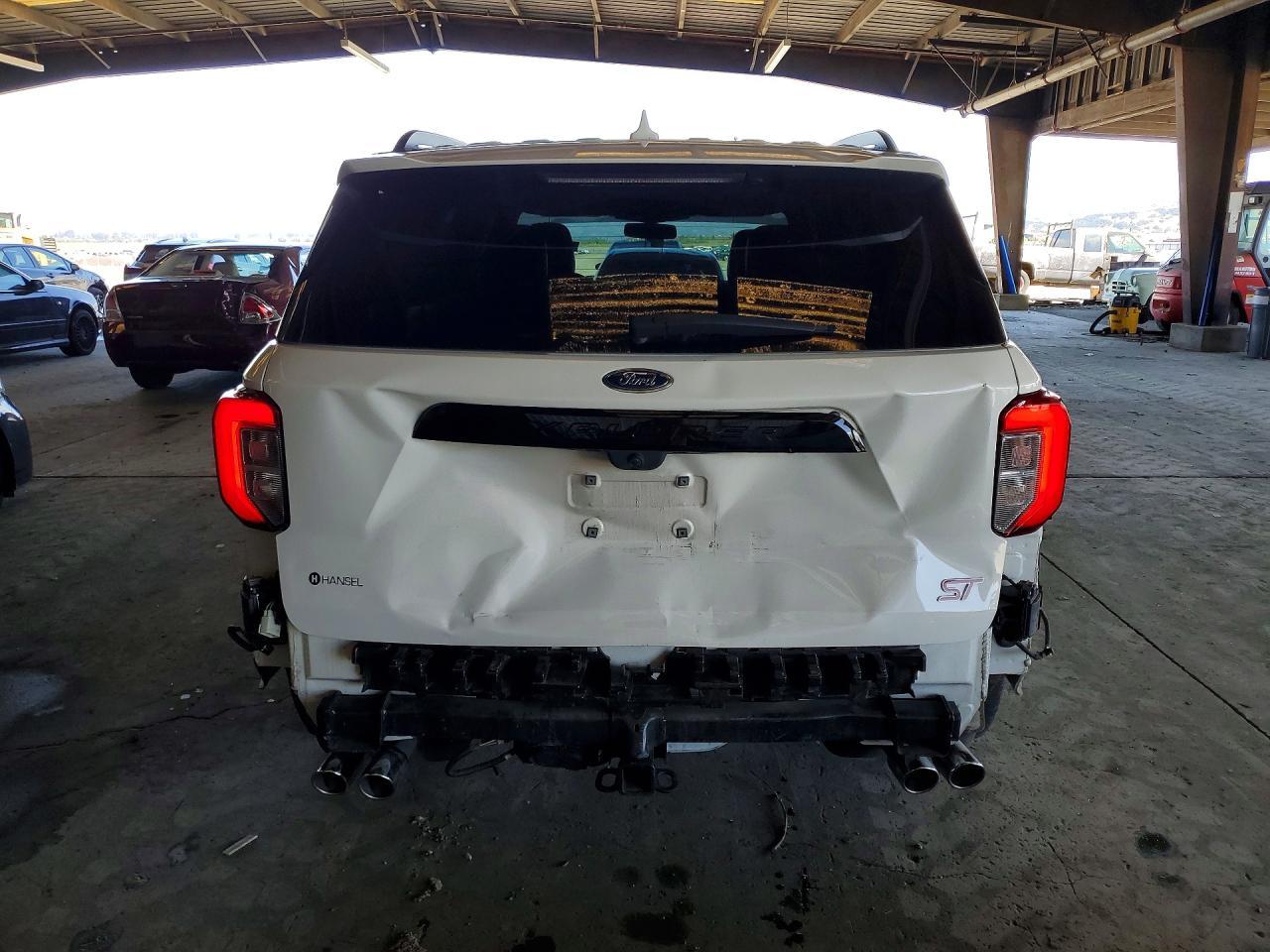 2022 Ford Explorer St - Image 6