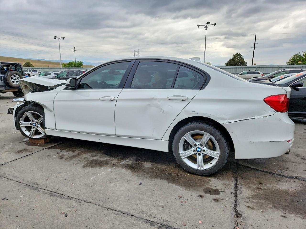 2015 BMW 328 Xi Sulev - Фото 2