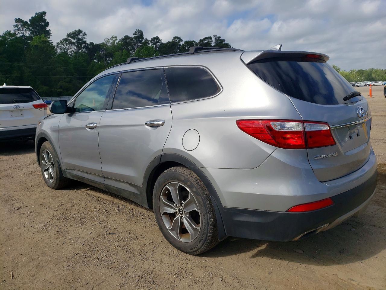 2015 Hyundai Santa Fe Gls - Image 2