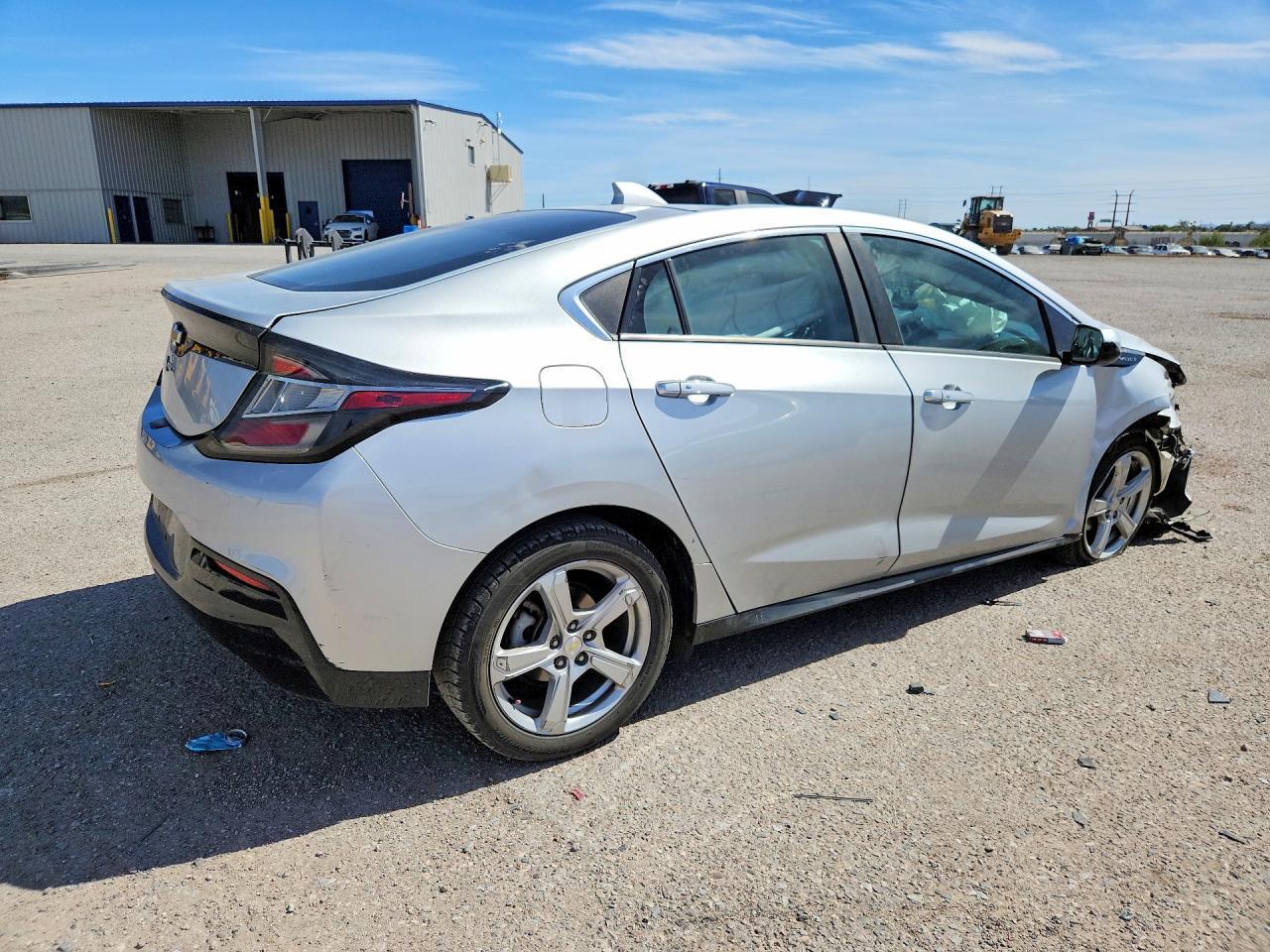 2017 Chevrolet Volt Lt - Image 3