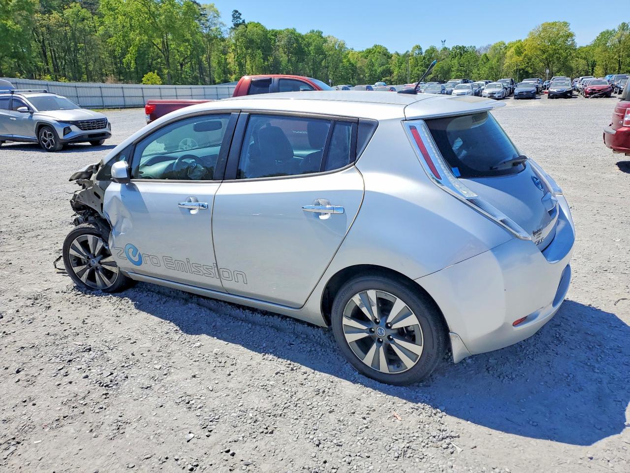 2013 Nissan Leaf S - Image 2