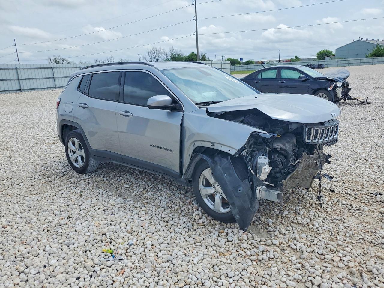 2019 Jeep Compass - Image 4