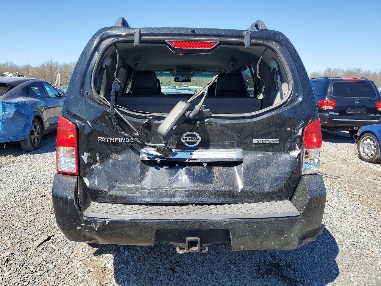 2012 Nissan Pathfinder S - Фото 6