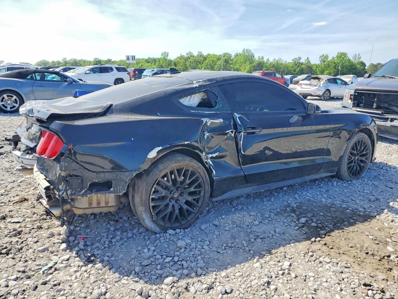 2020 Ford Mustang Gt - Фото 3