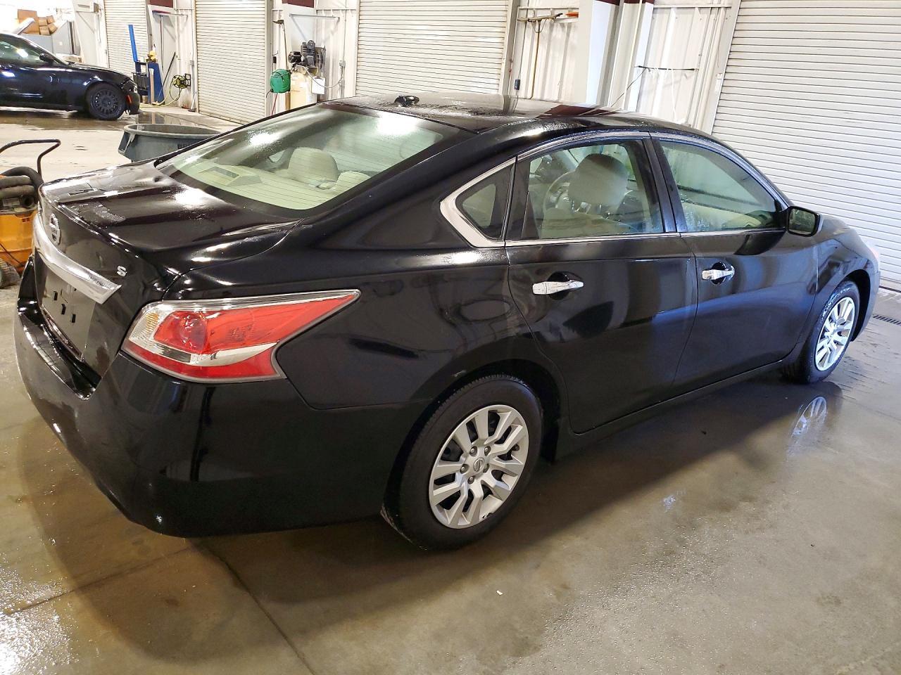 2015 Nissan Altima 2.5 S - Фото 3