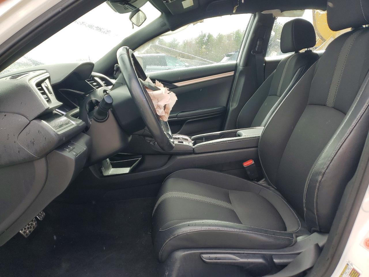 2019 Honda Civic Sport - Image 7