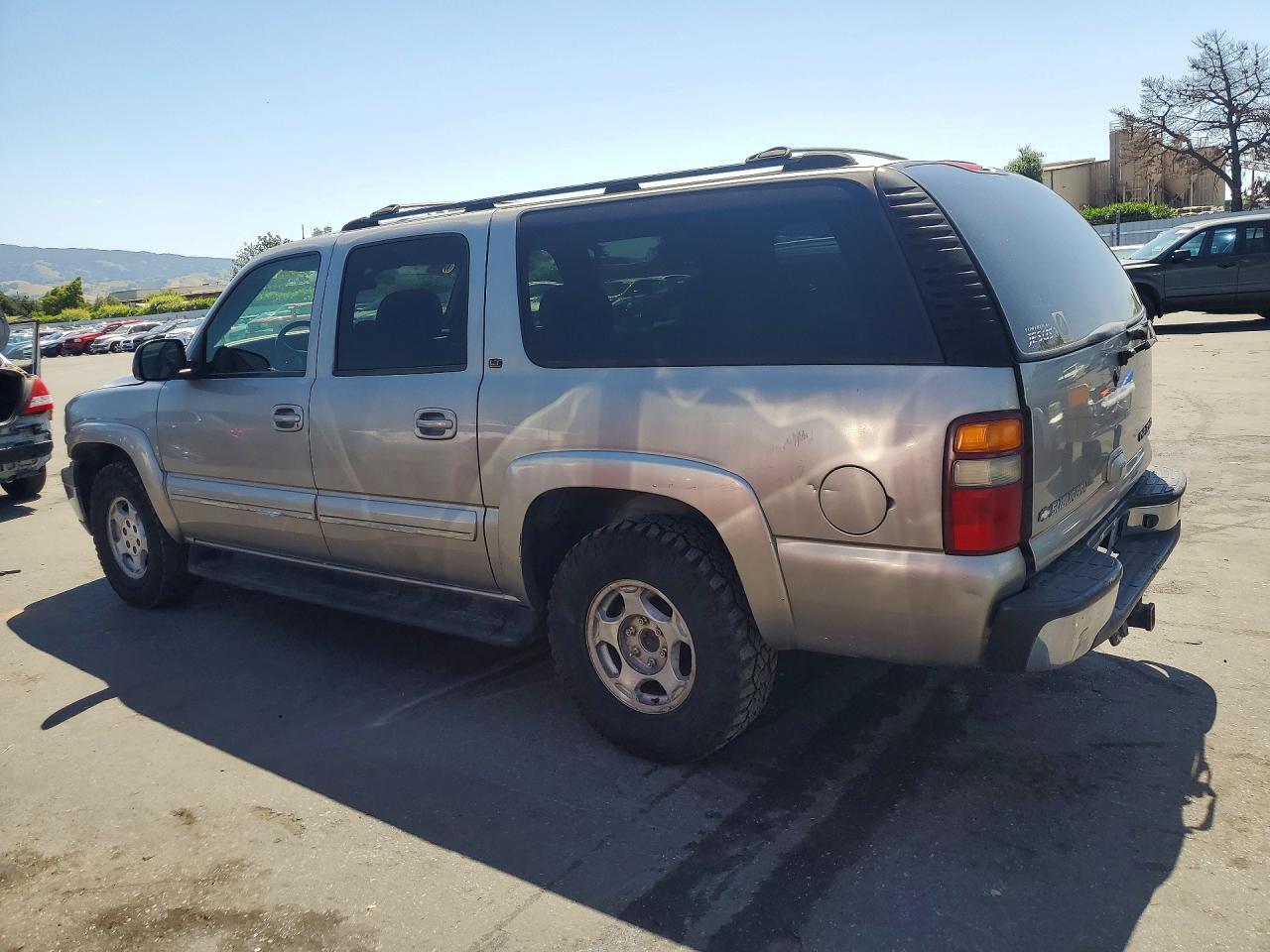 2002 Chevrolet Suburban K1500 - Фото 2