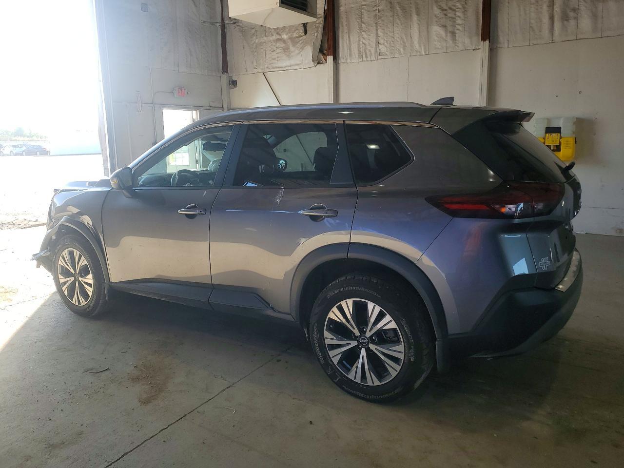2022 Nissan Rogue Sv - Фото 2