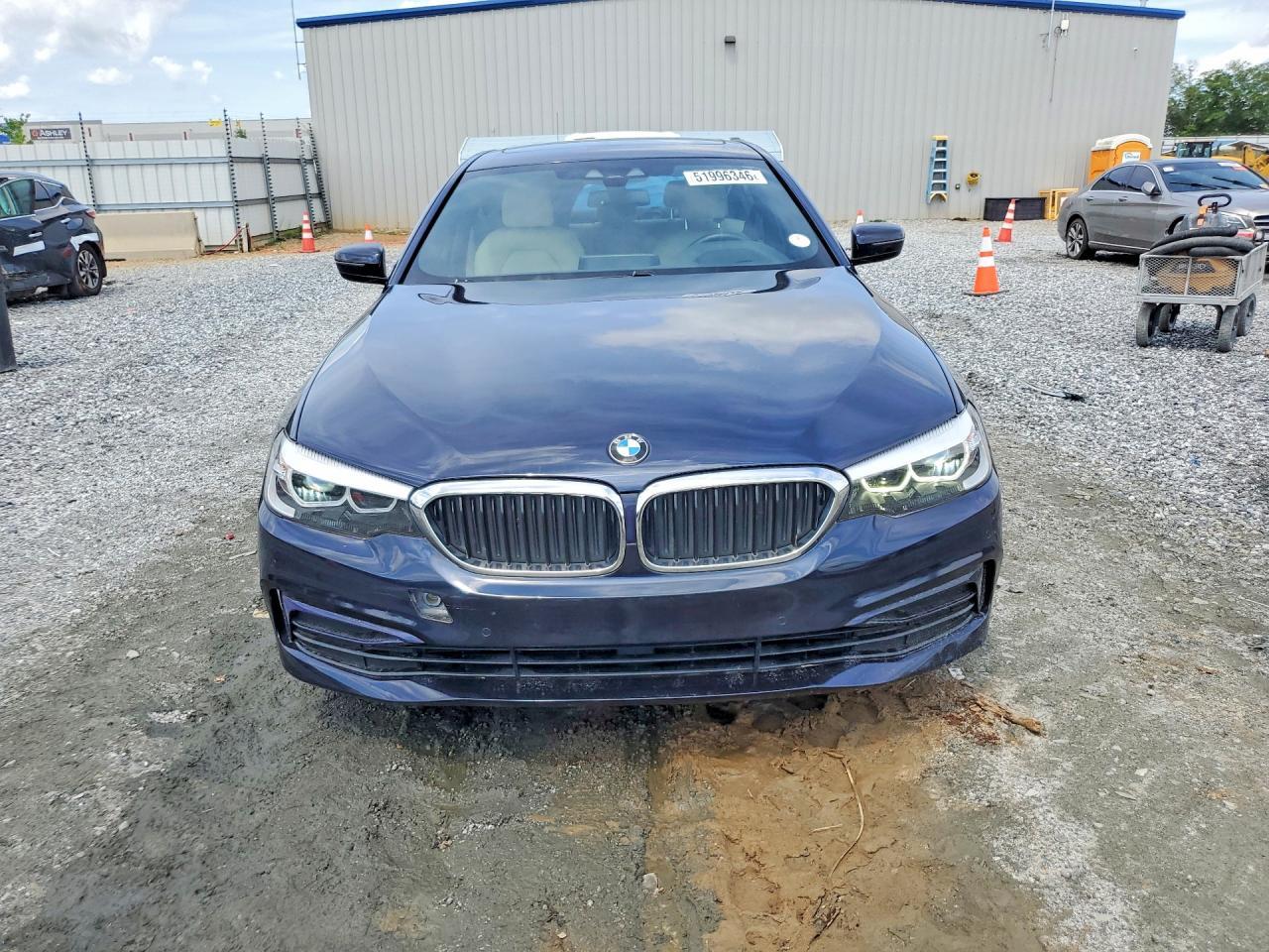 2019 BMW 530 I - Фото 5