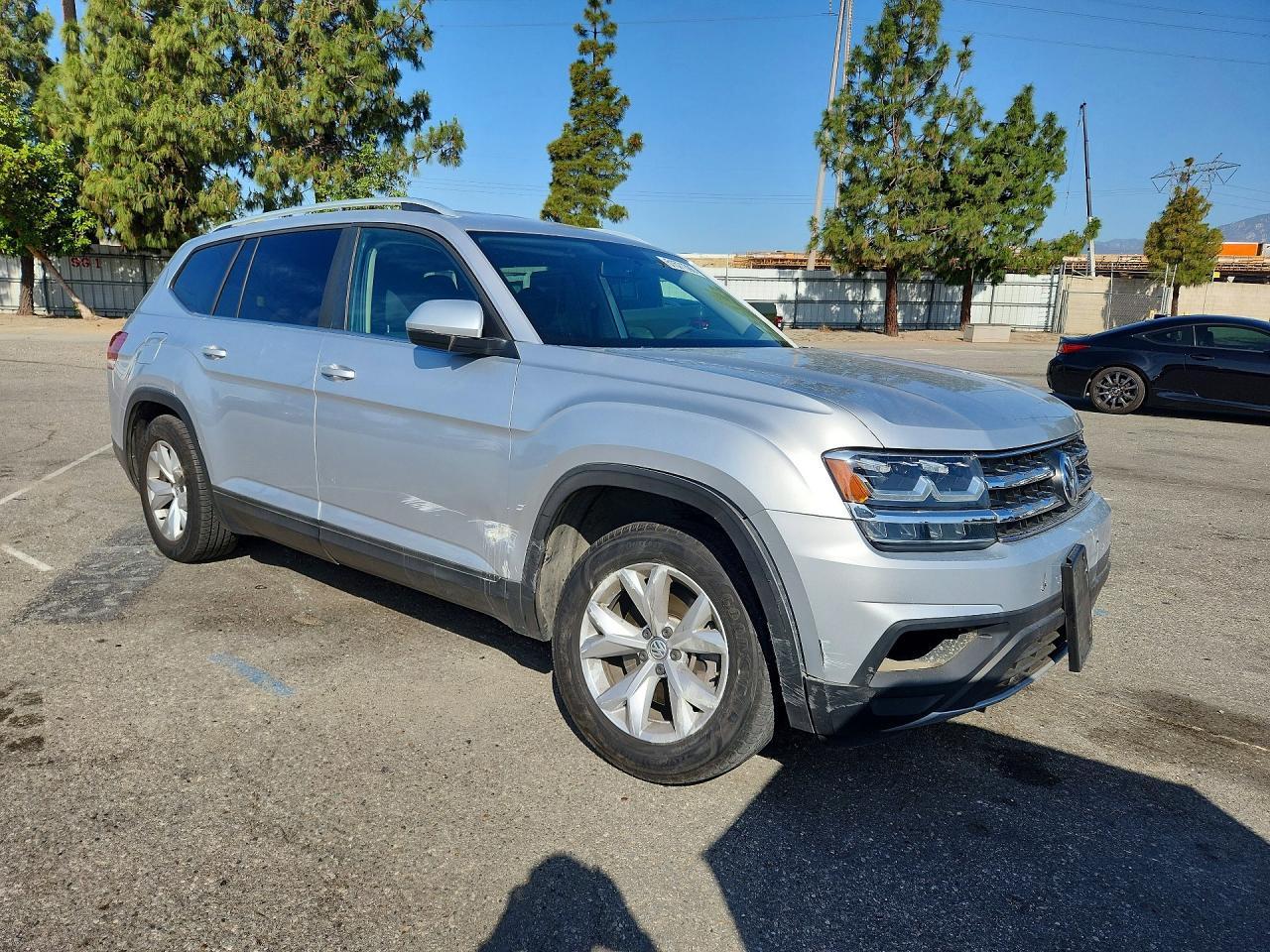 2018 Volkswagen Atlas S - Image 4
