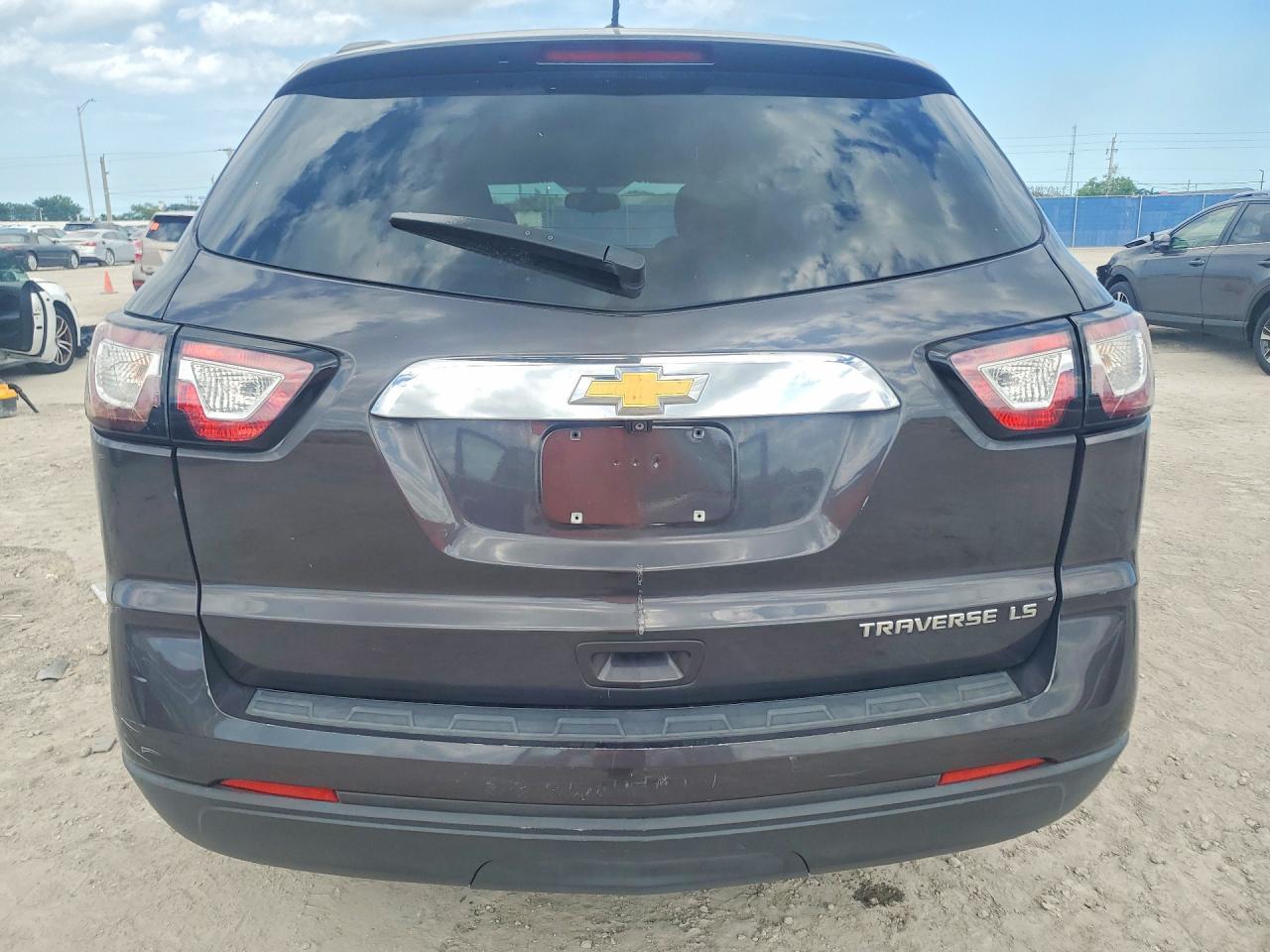 2015 Chevrolet Traverse Ls - Фото 6