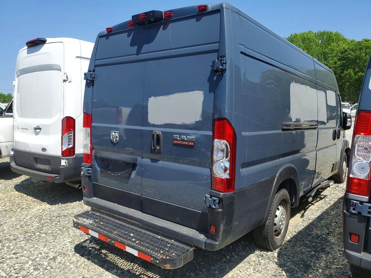 2020 Ram Promaster 3500 Delivery Van - Фото 3