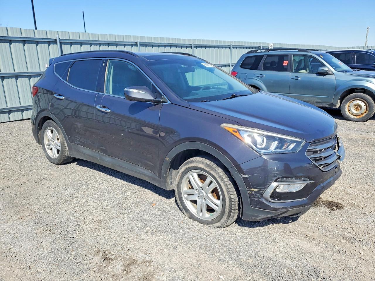 2017 Hyundai Santa Fe Sport 2.4L - Image 4