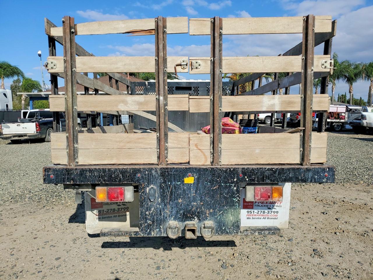 2021 Isuzu Nrr - Flatbed ** R & D * Pri Fleet ** - Image 6